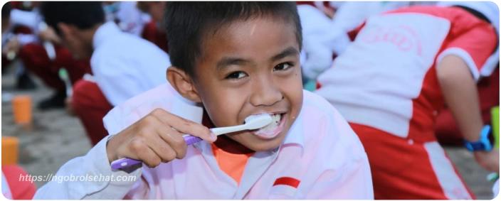 pentingnya belajar cara menggosok gigi yang benar untuk anak sd - ngobrol sehat